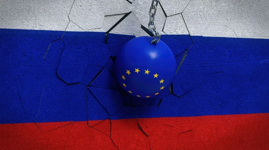 EU Approves 19th Sanctions Package on Russia, Banning LNG