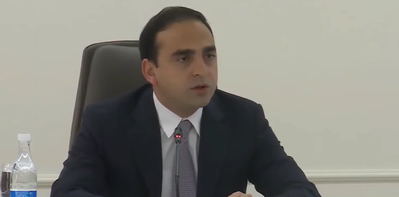 Տերևների այրումը թույն է. Ավինյանը՝ Երևանի օդի աղտոտման մասին