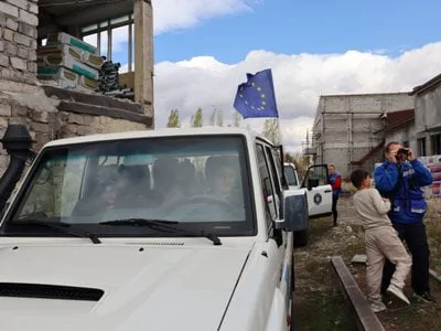 EUMA Monitors Meet with Schoolchildren in Gegharkunik Border Village