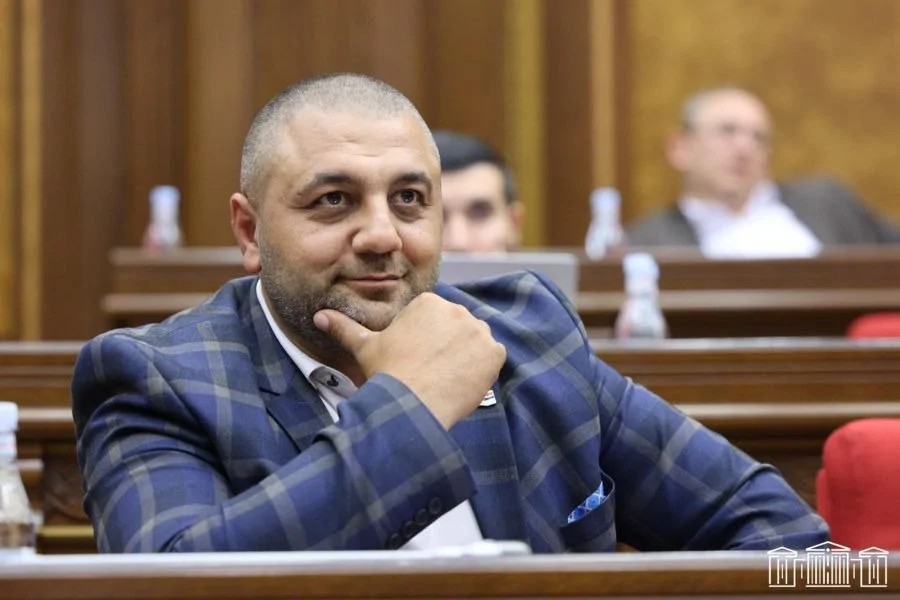 Գյումրիում ձերբակալվել է ՔՊ-ական պատգամավոր Կարեն Սարուխանյանի զոքանչը
